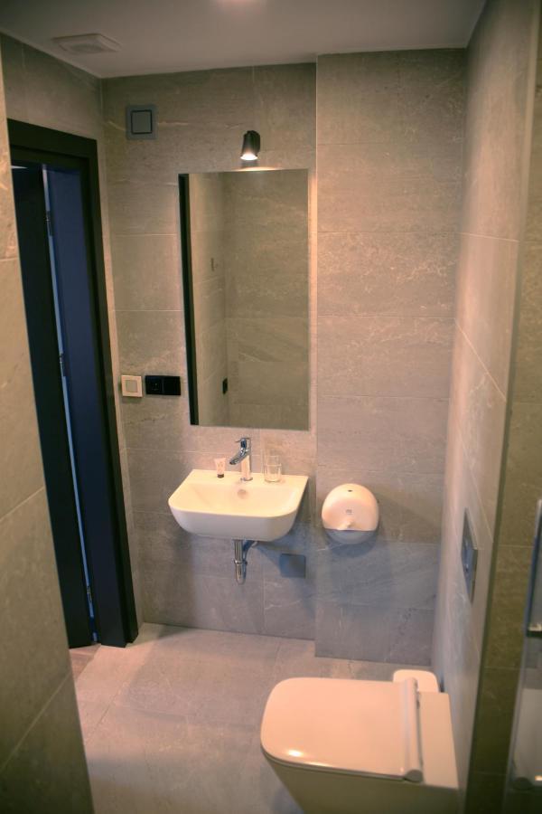 Hotel Baltas Gandras Naisiai Esterno foto